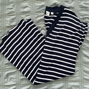 GAP short sleeve dress
